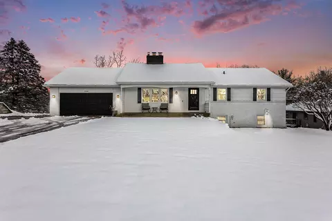3356 Olderidge Dr NE, Grand Rapids, MI 49525