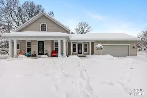 15141 Ferris St, Grand Haven, MI 49417