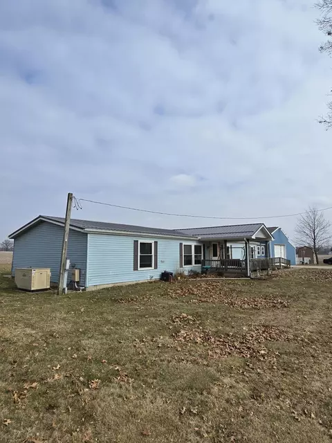 25089 S County Line Rd, Litchfield, MI 49252