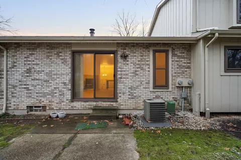 417 Forest Dr, Brighton, MI 48116 photo 8