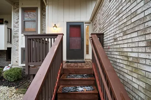 417 Forest Dr, Brighton, MI 48116 photo 3