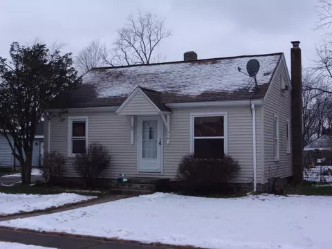 310 S St Joseph St, White Pigeon, MI 49099
