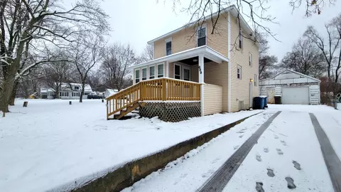 689 E Roosevelt Ave, Battle Creek, MI 49017