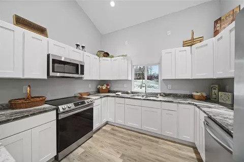 126 Peacock Walk, Jackson, MI 49202 photo 18