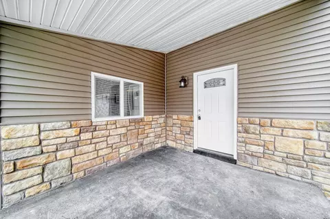 126 Peacock Walk, Jackson, MI 49202 photo 7