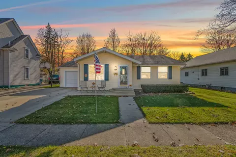 49 Pelton Ave, Coldwater, MI 49036