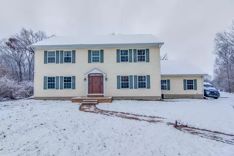 21280 Merriman Rd, New Boston, MI 48164