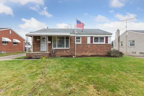 29928 Orangelawn St, Livonia, MI 48150