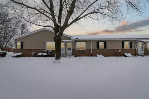 663 Blue Ash Dr SE #103, Grand Rapids, MI 49548