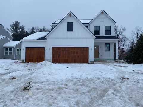 13615 Harrington Lndg, Holland, MI 49424