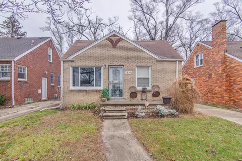 18296 Grandville Ave, Detroit, MI 48219