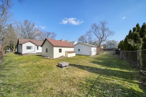 Exterior - 713 Randolph St, Jackson, MI 49203 photo 10 of 16