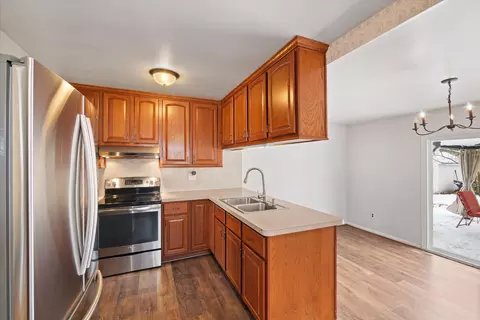 30143 Jamestown St, Romulus, MI 48174 photo 11