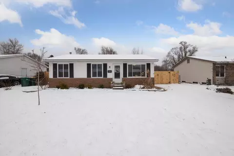 30143 Jamestown St, Romulus, MI 48174 photo 2