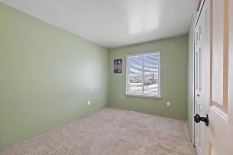 30143 Jamestown St, Romulus, MI 48174 photo 14