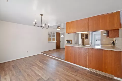 30143 Jamestown St, Romulus, MI 48174 photo 8