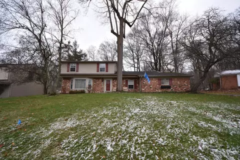 26735 Westmeath St, Farmington Hills, MI 48334