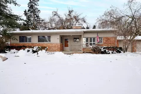1080 Stratford Ln, Bloomfield Hills, MI 48304
