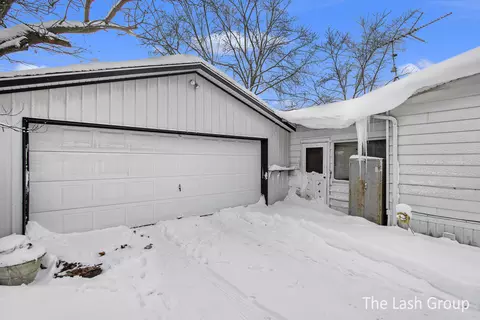 24963 E Point Dr, Mattawan, MI 49071 photo 6