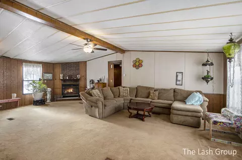 24963 E Point Dr, Mattawan, MI 49071 photo 10