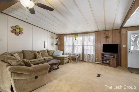 24963 E Point Dr, Mattawan, MI 49071 photo 12