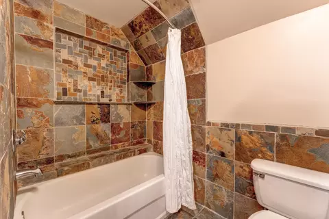 3233 Chenoa St, Commerce Twp, MI 48382 photo 20