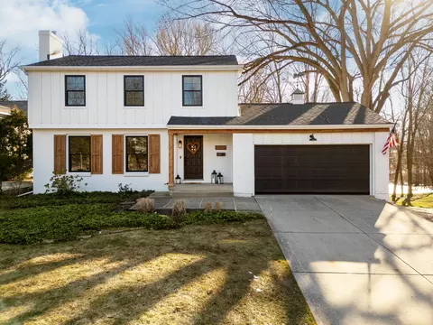 2816 Hall St SE, East Grand Rapids, MI 49506