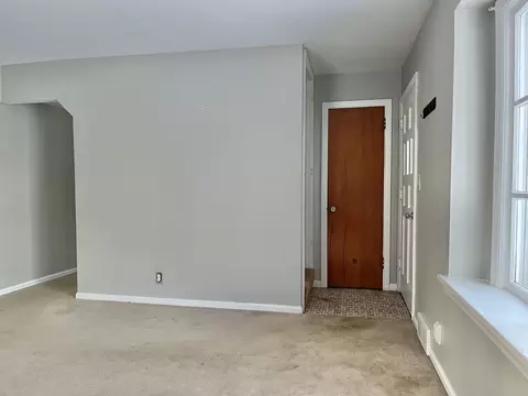 2404 Midday St, Jackson, MI 49203 photo 7