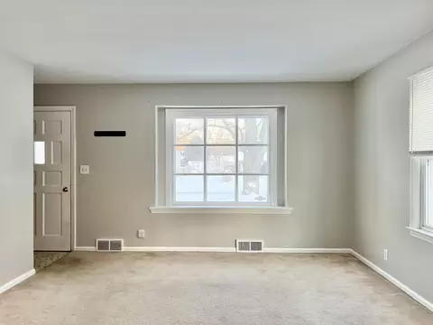 2404 Midday St, Jackson, MI 49203 photo 5
