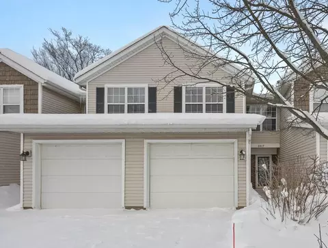3317 Park Ridge Ln NE, Grand Rapids, MI 49525