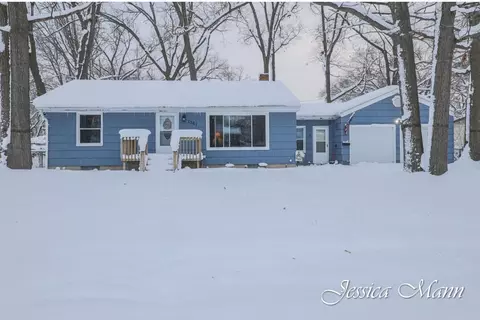 1361 Howard Ave, Muskegon, MI 49442