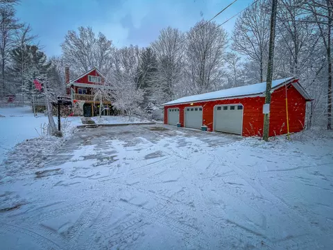 1697 N Centerline Rd, White Cloud, MI 49349