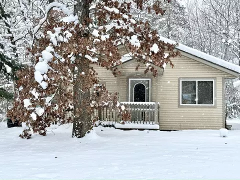 4081 E 3rd Ave, Newaygo, MI 49337
