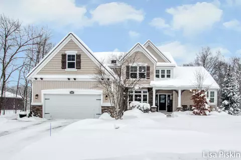 4610 Equestrian Dr, Hudsonville, MI 49426