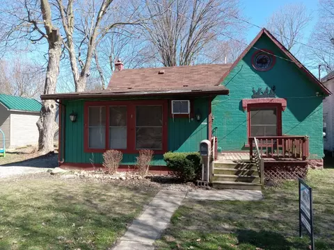 624 N Sheldon St, Charlotte, MI 48813