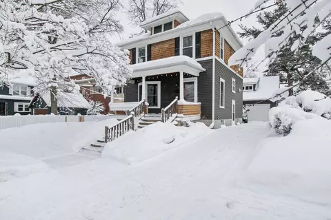 612 Gladstone Dr SE, East Grand Rapids, MI 49506