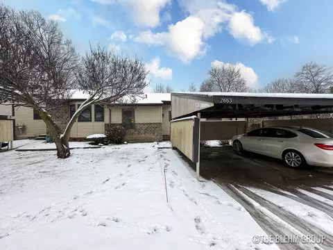 2663 Chatham Woods Dr SE, Grand Rapids, MI 49546