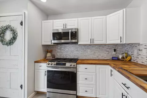 509 W Gilson St, Edmore, MI 48829 photo 15