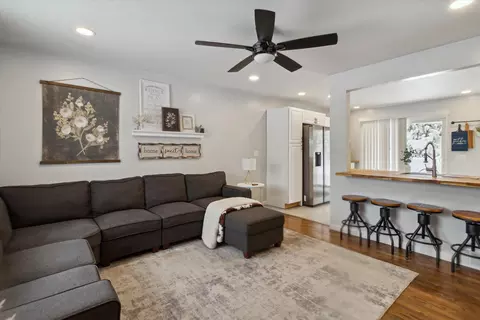 509 W Gilson St, Edmore, MI 48829 photo 7