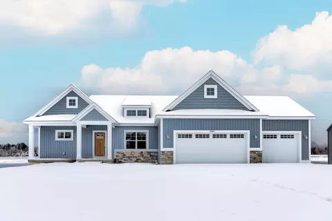 9469 Shoreway Dr, West Olive, MI 49460