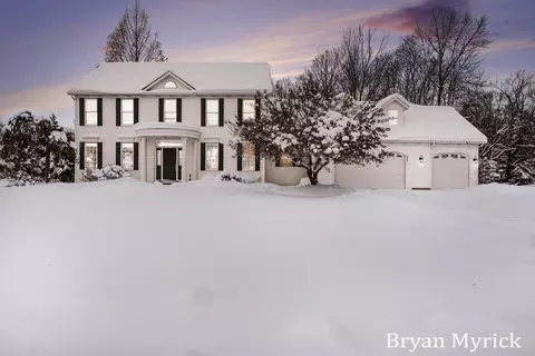 3587 Elk Ct, Zeeland, MI 49464