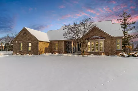 20504 Ellen Dr, Livonia, MI 48152