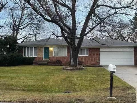 990 Muer Dr, Troy, MI 48084