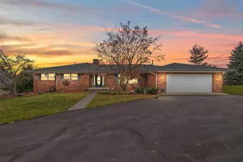 1991 Steamburg Rd, Hillsdale, MI 49242