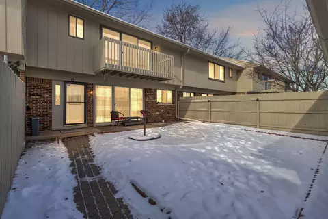 42371 Dianna Ct, Clinton Twp, MI 48038