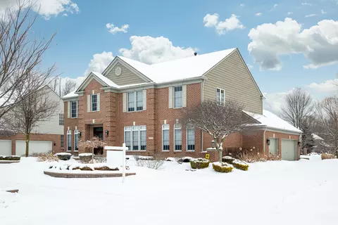 48484 Antique Rd, Canton, MI 48187