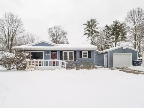 3324 Brookmont Dr, Kalamazoo, MI 49004