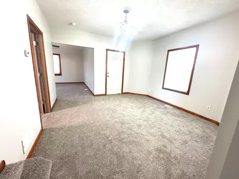 726 N State St, Jackson, MI 49202 photo 5