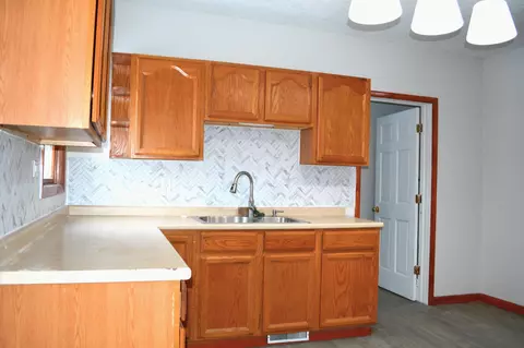 726 N State St, Jackson, MI 49202 photo 12