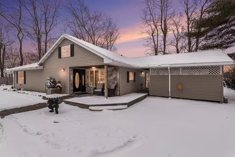 Exterior - 23143 River Run Rd, Mendon, MI 49072 photo 3 of 13